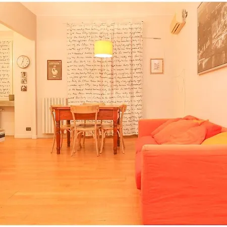 Domus Napione 2 Steps From Piazza Vitto Wifi & Ac Апартаменты