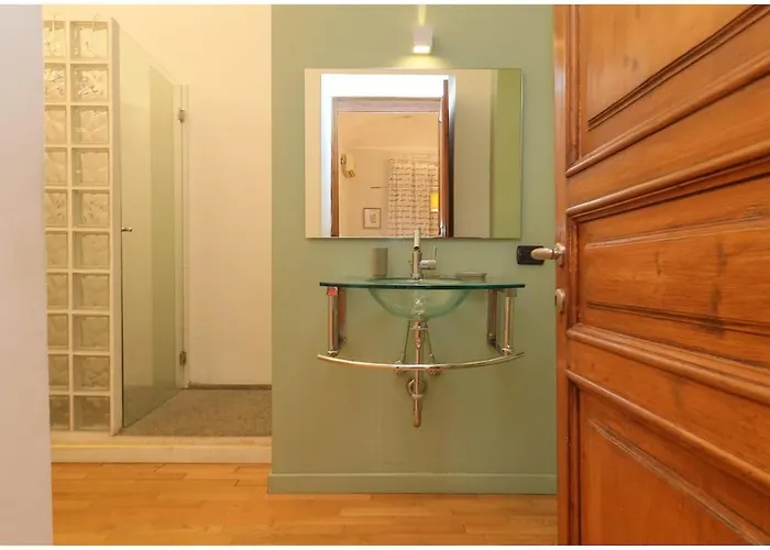 Domus Napione 2 Steps From Piazza Vitto Wifi & Ac * Турин